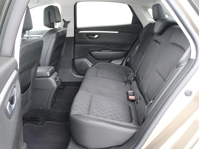 Renault TALISMAN 1.3 TCe Limited | Massage | Carplay | Navigatie | Keyless | Parkeerhulp | Half leder | Cruise control | Bluetooth | DAB | Climate control