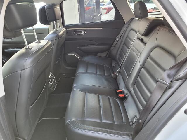 Renault TALISMAN Estate 1.6 TCe Initiale Paris | Schuif/Kantel-Dak | Bose | Trekhaak | Stoelverwarming/koeling | Head-Up Display