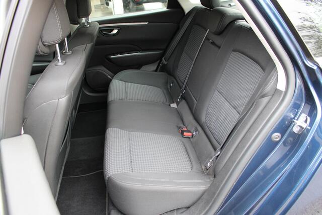 Renault TALISMAN 1.6 TCe Zen | Navigatie | Parkeersensoren achter | Climate control