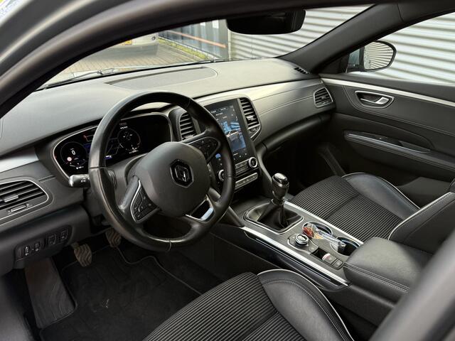 Renault TALISMAN Estate 1.3 TCe Business Intens!! | Clima | Cruise | Camera | Afn.Trekhaak | Navi | Stoel/Stuurverwarming | LM Velgen | SCHERPSTE PRIJS VAN NEDERLAND