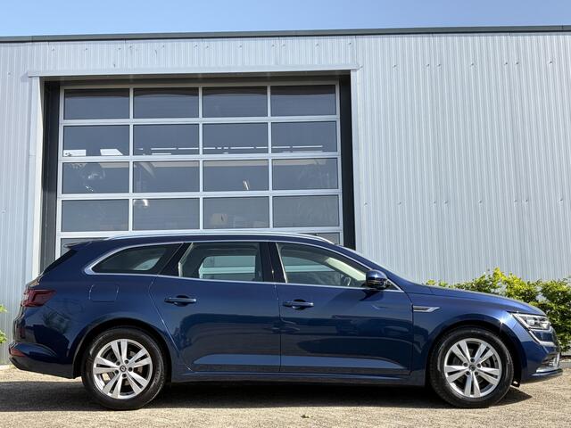 Renault TALISMAN Estate 1.6 TCe Zen 150pk | Automaat | Bluetooth | Dab | Elektrisch glazen panorama-dak | Lichtmetalen velgen 17" | Navigatiesysteem full map | Parkeersensor voor en achter |