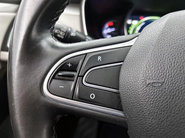 Renault TALISMAN 1.6 TCe Limousin | Airco Automatisch | Achteruitrijcamera | Apple CarPlay/Android Auto | Blind Spot Warning | BOSE Audio | Cruise Control | 4Control | Elektrisch Verstelbare Voorstoelen + Massagefunctie Bestuurdersstoel | Keyless | LED koplampen | Leder | Park Assist | Parkeersensoren Voor en Achter | Stoelverwarming en Stoelventilatie |