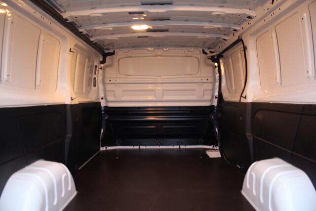 Renault TRAFIC 2.0 Blue dCi 150pk T30 L2H1 | Cruise | Carplay/Android | | Lease 519,- p/m