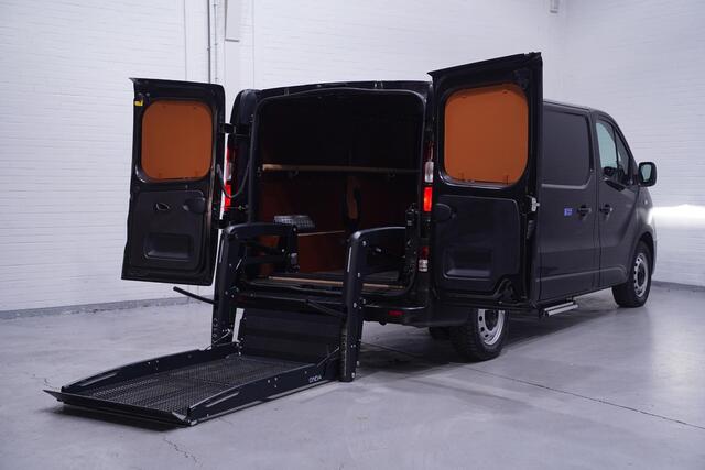 Renault TRAFIC 2.0 DCi 145 pk Automaat L2H1 Navi, Camera Rolstoel lift achter, LED Koplampen, Airco ECC, NL Auto, 2-Zits