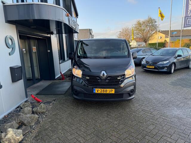 Renault TRAFIC 1.6 dCi 121PK Airco, Navi, PDC, trekhk, bluetooth, PDC