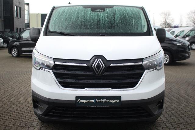 Renault TRAFIC 2.0dCi 150pk T30 L2H1 DC | 6-Zits | Carplay/Android | Camera | Lease 627,- p/m