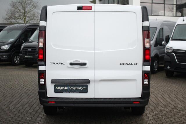 Renault TRAFIC 2.0dCi 150pk T30 L2H1 DC | 6-Zits | Carplay/Android | Camera | Lease 627,- p/m