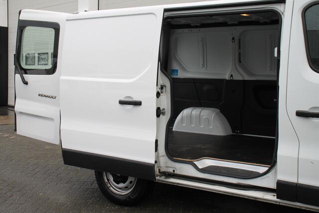 Renault TRAFIC 1.6 dCi EURO 6 - Airco - Navi - Cruise - ¤ 12.499,- Excl.