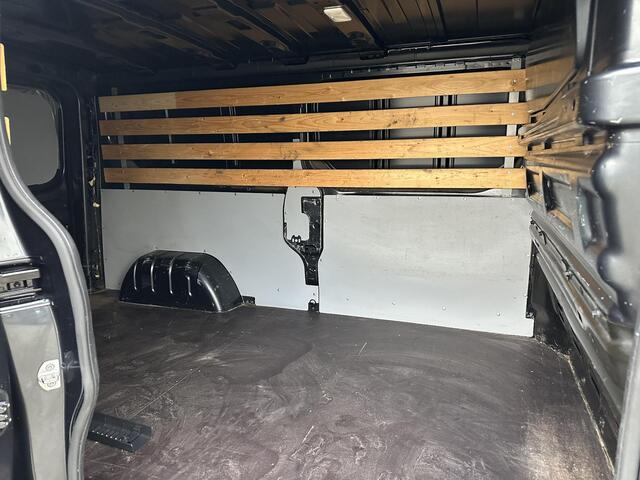 Renault TRAFIC 2.0 dCi 145 T29 L2H1 Comfort | AIRCO | NAVIGATIE | SIDEBARS | TREKHAAK | NL-AUTO | PARKEER SENSOREN |