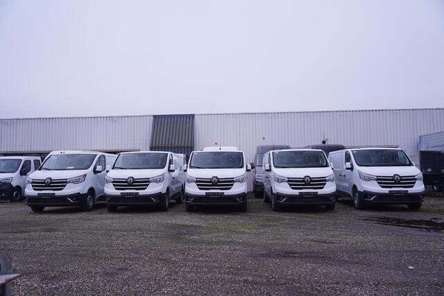 Renault TRAFIC 2.0 DCi 150 pk L2H1 Nog 2 stuks direct leverbaar Airco, Camera, Apple Carplay, Cruise Control, 3-Zits