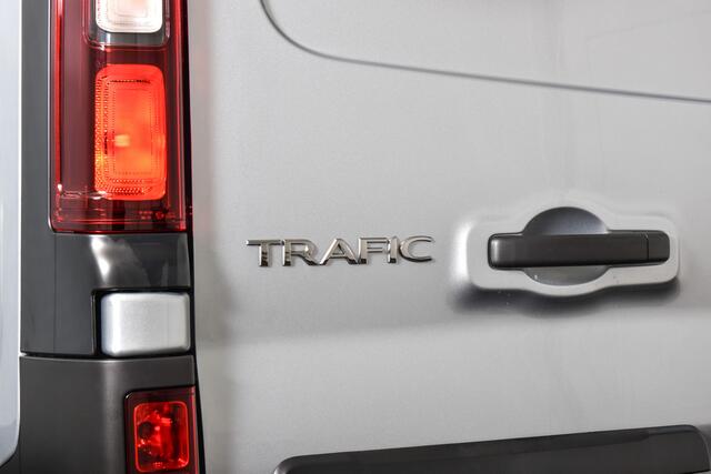 Renault TRAFIC 2.0 dCi 130 PK T30 L2H1 Comfort | Cruise | Camera | PDC | NAV+App Connect | Airco | 4-seizoens banden | LED | 0137