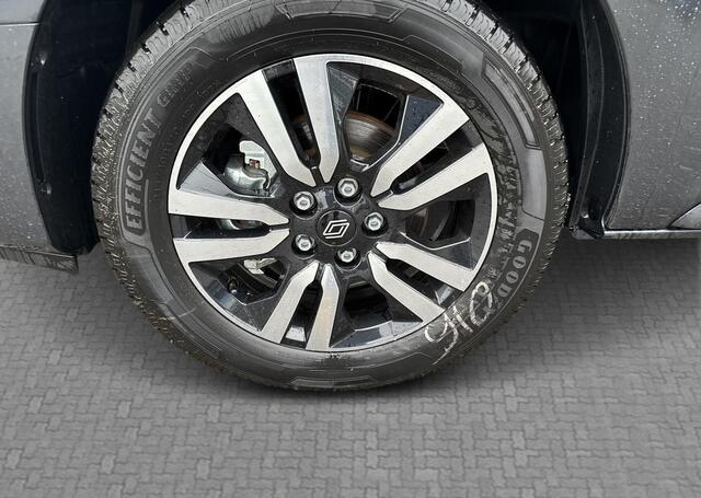 Renault TRAFIC 2.0 Blue dCi 170 EDC T30 L2H1 Extra - Alarm / Trekhaak / Houten laadvloer / Zijschuifdeur links zonder ruit / 17" lichtmetalen velgen / Reservewiel