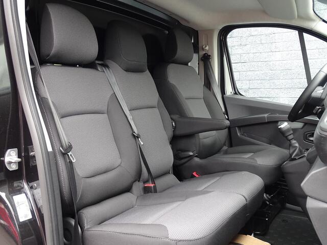 Renault TRAFIC 2.0 Blue dC1 150 EDC T30 L2H1 Advance ACHTERUITRIJCAMERA / TREKHAAK / ALL SEASON BANDEN / NAVI
