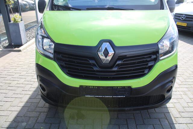 Renault TRAFIC L1H1 1.6 dCi 120 DC 2.9T airco cruise 6 persoons marge