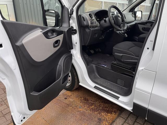 Renault TRAFIC 1.6 dCi T29 L1H1 Airco Cruise control Ladekasten Kastinrichting Trekhaak 2000kg trekgewicht Bluetooth telefoon voorbereiding Navigatiesysteem Schuifdeur 2-Persoons 1e eigenaar Euro 6
