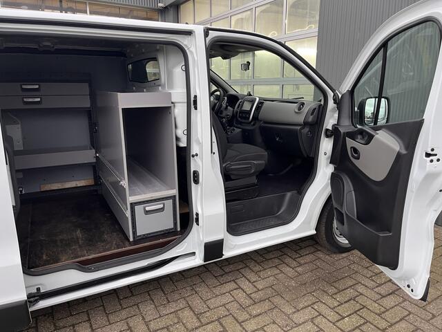 Renault TRAFIC 1.6 dCi T29 L1H1 Airco Cruise control Ladekasten Kastinrichting Trekhaak 2000kg trekgewicht Bluetooth telefoon voorbereiding Navigatiesysteem Schuifdeur 2-Persoons 1e eigenaar Euro 6