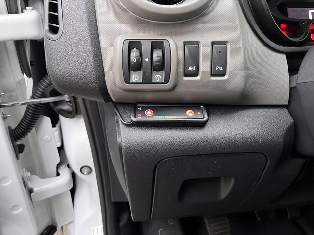 Renault TRAFIC 1.6 dCi T29 L1H1 Airco Cruise control Ladekasten Kastinrichting Trekhaak 2000kg trekgewicht Bluetooth telefoon voorbereiding Navigatiesysteem Schuifdeur 2-Persoons 1e eigenaar Euro 6