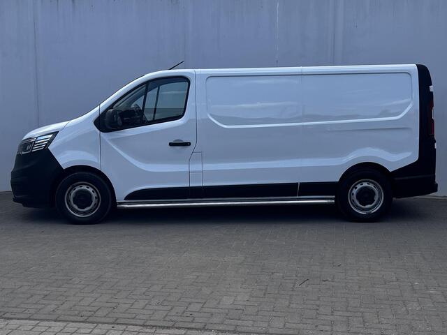 Renault TRAFIC 2.0 dCi 110 T30 L2H1 Générique / Dealer onderhouden / Trekhaak 2.000 kg / Airco / All Season banden / 3-persoons /