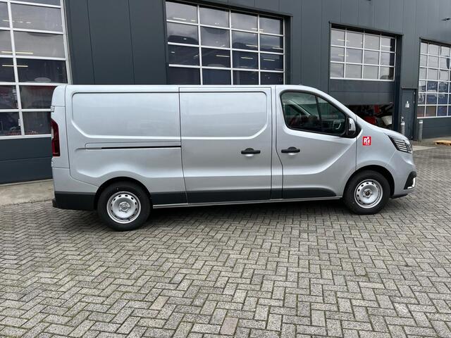 Renault TRAFIC E-Tech Red L2 H1 (NEW), Nav, Camera, Apple play