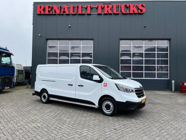 Renault TRAFIC E-Tech Red L2 H1, Nieuwstaat/New condition, Lees omschrijving/Read description