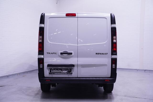 Renault TRAFIC 2.0 DCi 120 pk L2H1 Airco, Slechts 29 dkm Keyless Entry, Laadruimte Pakket, PDC achter, 3-Zits