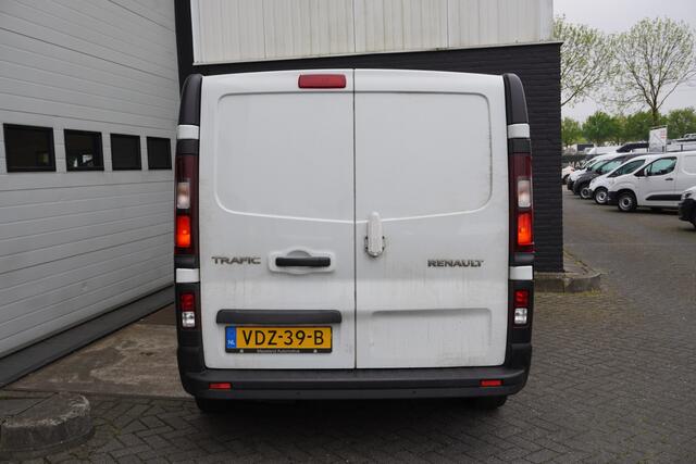 Renault TRAFIC 1.6 dCi EURO 6 - Airco - Navi - Cruise - 2 x schuifdeuren - ¤12.499,- Excl.