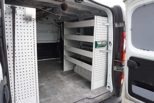 Renault TRAFIC 1.6 dCi EURO 6 - Airco - Navi - Cruise - 2 x schuifdeuren - ¤12.499,- Excl.