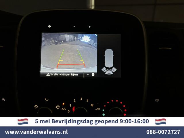 Renault TRAFIC 2.0 dCi 120pk L2H1 inrichting Euro6 Airco | Navigatie | LED | Camera | Cruisecontrol | Trekhaak Parkeersensoren, Bijrijdersbank