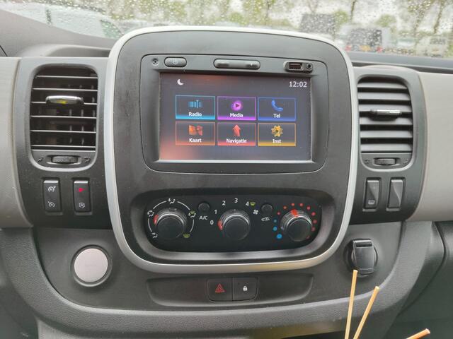 Renault TRAFIC D96pk L2H1 3-Persoons Trekhaak Cruise Control Comfort Energy Pdc 1.6dCi T29 Imperiaal Betonplexvloer Wandbetimmering Schuifdeur 2.000kg Trekgewicht Euro 6