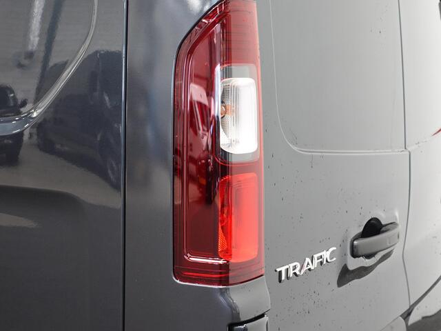 Renault TRAFIC 2.0 Blue dC1 150 EDC T29 L2H1 Extra Dubbele Cabine Navigatie Airco Betimmering Trekhaak Camera Parkeer sensoren Dab