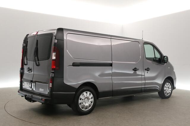 Renault TRAFIC 2.0 dCi L2H1 Airco Cruise Navigatie PDC 3 Persoons LED Trekhaak
