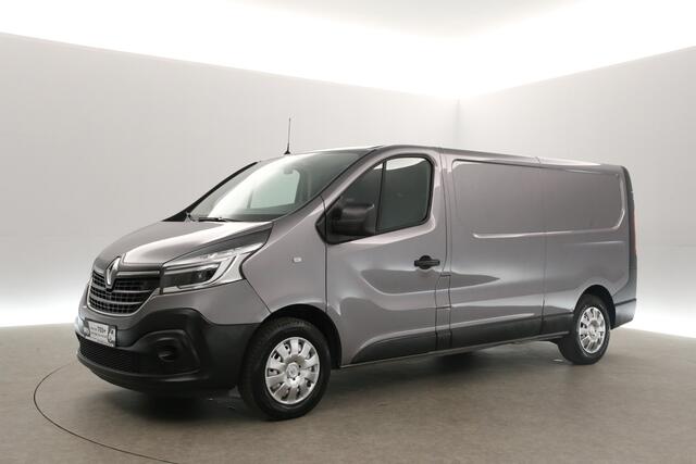 Renault TRAFIC 2.0 dCi L2H1 Airco Cruise Navigatie PDC 3 Persoons LED Trekhaak
