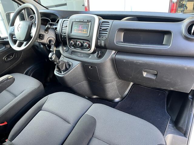 Renault TRAFIC 1.6 dCi L1H1 2x Schuifdeur Kastinrichting Airco Cruise controle Kastinrichting 3-Persoons Telefoonverbinding Parkeersensoren achter Sitebars 1e eigenaar Euro 6 Dealer onderhouden