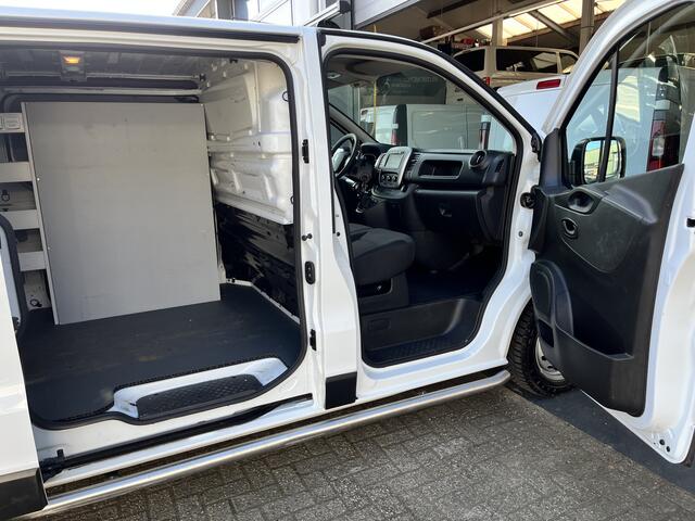 Renault TRAFIC 1.6 dCi L1H1 2x Schuifdeur Kastinrichting Airco Cruise controle Kastinrichting 3-Persoons Telefoonverbinding Parkeersensoren achter Sitebars 1e eigenaar Euro 6 Dealer onderhouden