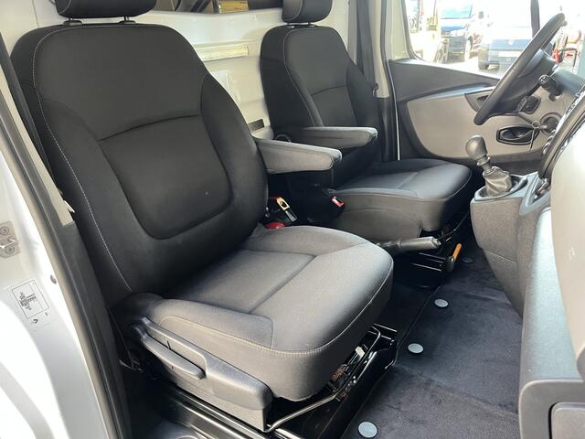 Renault TRAFIC 1.6 dCi L1H1 122pk Airco Cruise control Kastinrichting Trekhaak 2000kg trekgewicht Bluetooth telefoon voorbereiding Schuifdeur 2-Persoons 1e eigenaar Euro 6