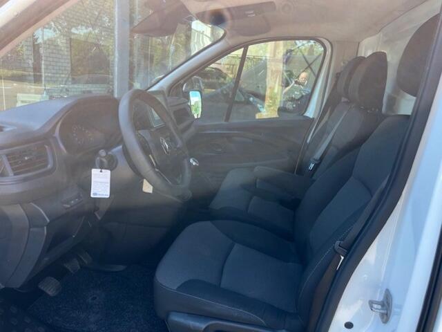 Renault TRAFIC 2.0 DCI 150 PK T30 L2H1Business NAVI AIRCO CRUISE