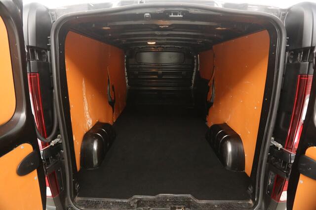 Renault TRAFIC 1.6 dCi T29 L2H1 | MARGE! | Airco Camera Cruise Trekhaak Navigatie PDC 3 Persoons 17''LMV