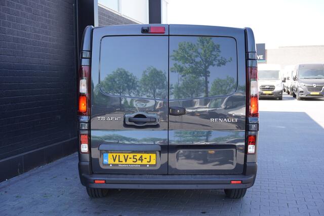 Renault TRAFIC 2.0 dCi 120PK L2 EURO 6 - Airco - Navi - Cruise - ¤ 13.499,- Excl.