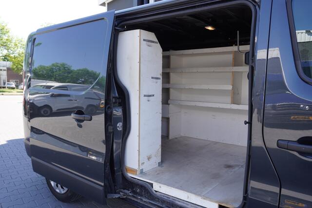 Renault TRAFIC 2.0 dCi 120PK L2 EURO 6 - Airco - Navi - Cruise - ¤ 13.499,- Excl.