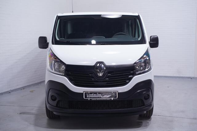 Renault TRAFIC 1.6 dCi 125 pk Dubbel Cabine 5-Zits Navi, Camera Trekhaak, 17" LMV, NAP, Cruise Control