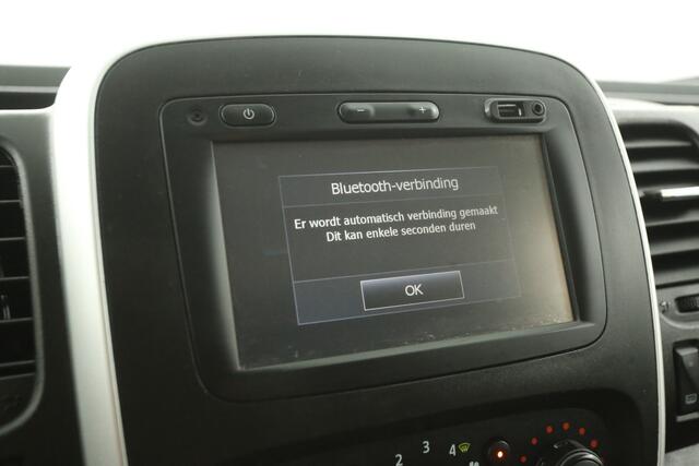 Renault TRAFIC 1.6 dCi T29 L1H1 Airco Cruise Trekhaak Navi 3 Persoons Parkeersensoren Elektrpakket