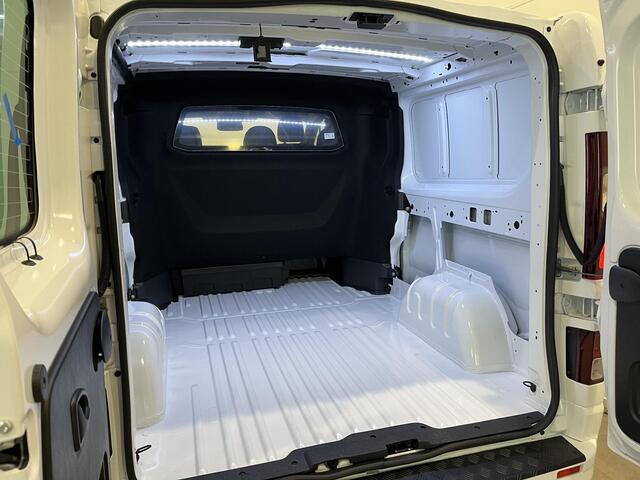 Renault TRAFIC L2H1 T29 DC 2.0 dCi 170 EDC Anniversary | Alarm | Trekhaak | Privacy Glass | Van: ¤ 44.949,- nu rijklaar voor: ¤ 37.507,-