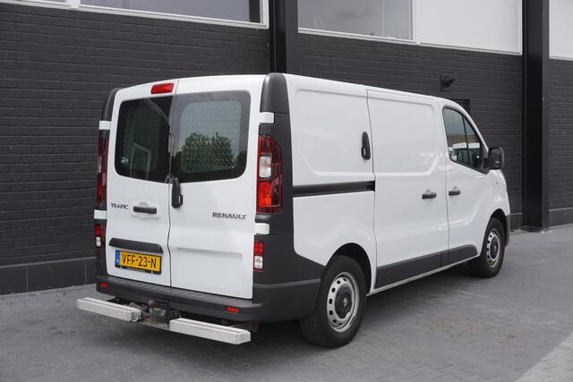 Renault TRAFIC 1.6 dCi EURO 6 - Airco - Cruise - PDC - ¤ 9.950,- Excl.