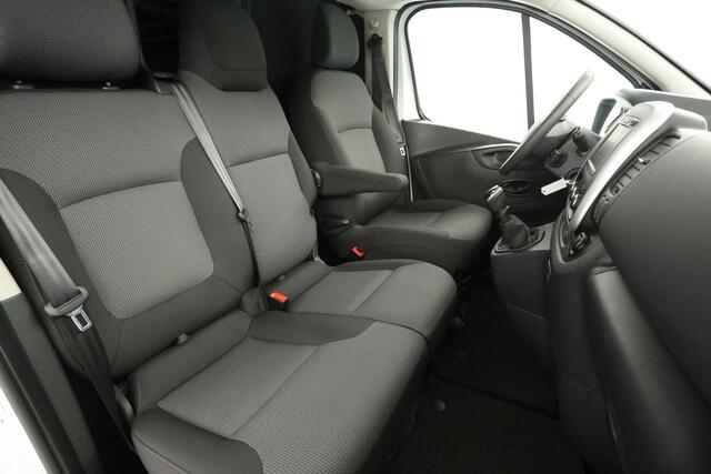Renault TRAFIC 1.6 dCi T29 L1H1 Airco Cruise Navigatie LED PDC 3 Persoons Elektrpakket