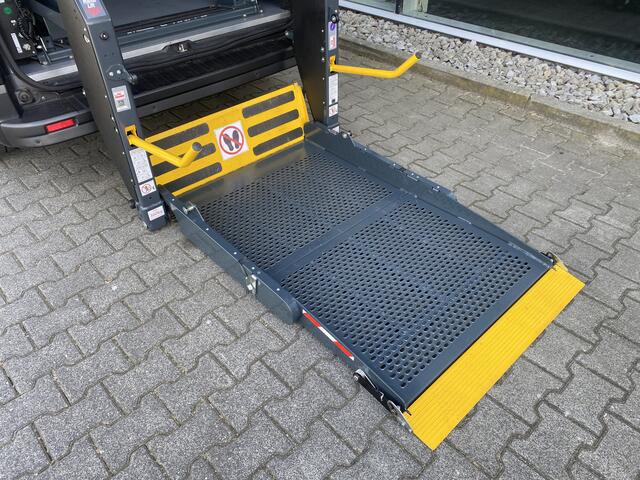 Renault TRAFIC 4+1 Rolstoelbus 1.6 dCi T29 L2H1 Luxe Energy (Zeer nette 4+1 Rolstoelbus met 2 schuifdeuren en lift!)