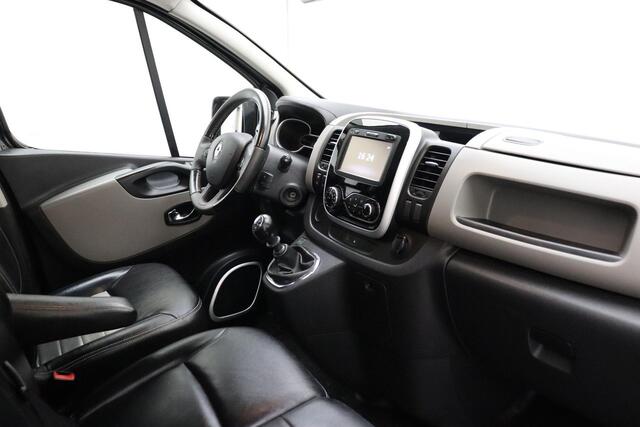 Renault TRAFIC 1.6 dCi T29 L2H1 Formula Edition Energy 145 PK | Navigatie | Lederen bekleding | Dakrails | Trekhaak | 3 Zitplaatsen | Lichtmetalen velgen