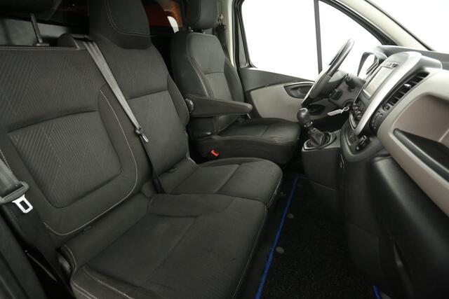 Renault TRAFIC 1.6 dCi T29 L1H1 Airco Cruise Navigatie Trekhaak 17"LMV PDC 3 Persoons