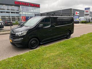 renault-trafic-black-edition-2.0dci
