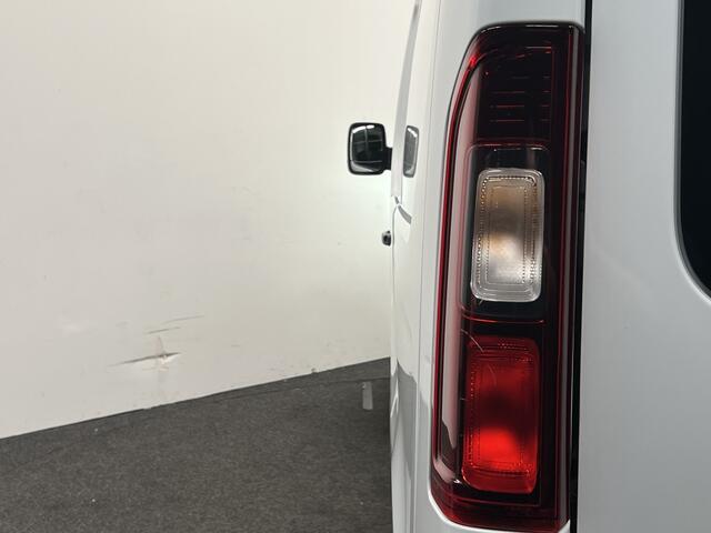 Renault TRAFIC 2.0 dCi 120 T29 L2H1 Work Edition | NAVIGATIE | TREKHAAK | PARKEERSENSOREN |