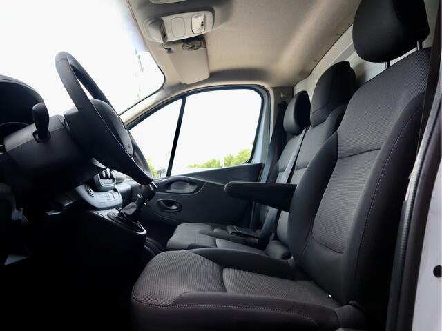 Renault TRAFIC 2.0 dCi 120PK MARGE/BTW VRIJ BLACK EDITION